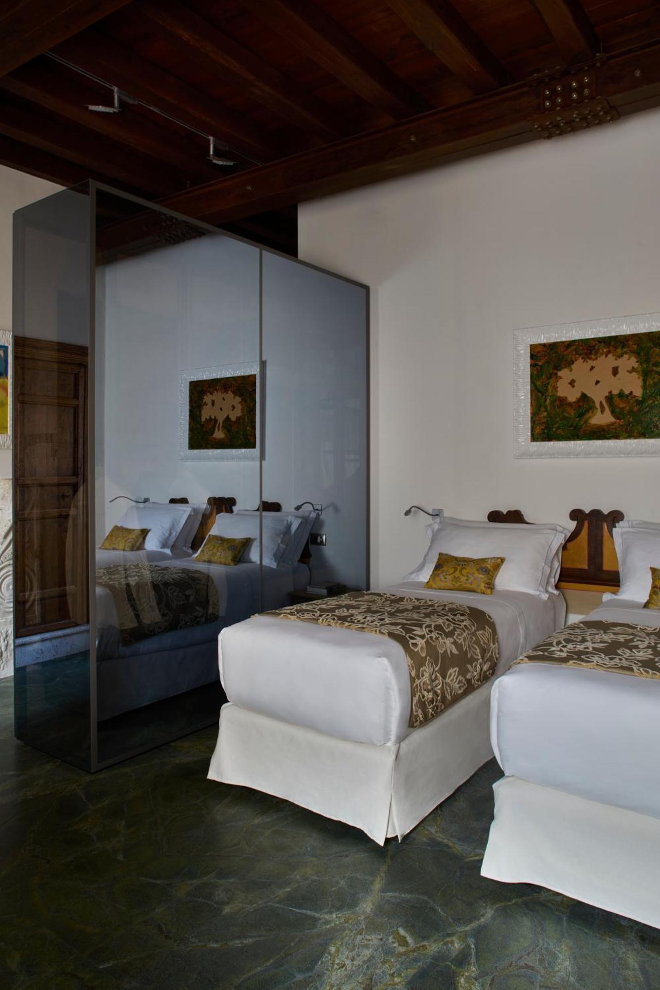 Palazzo Delle Pietre - Luxury Apartments Rom Exteriör bild