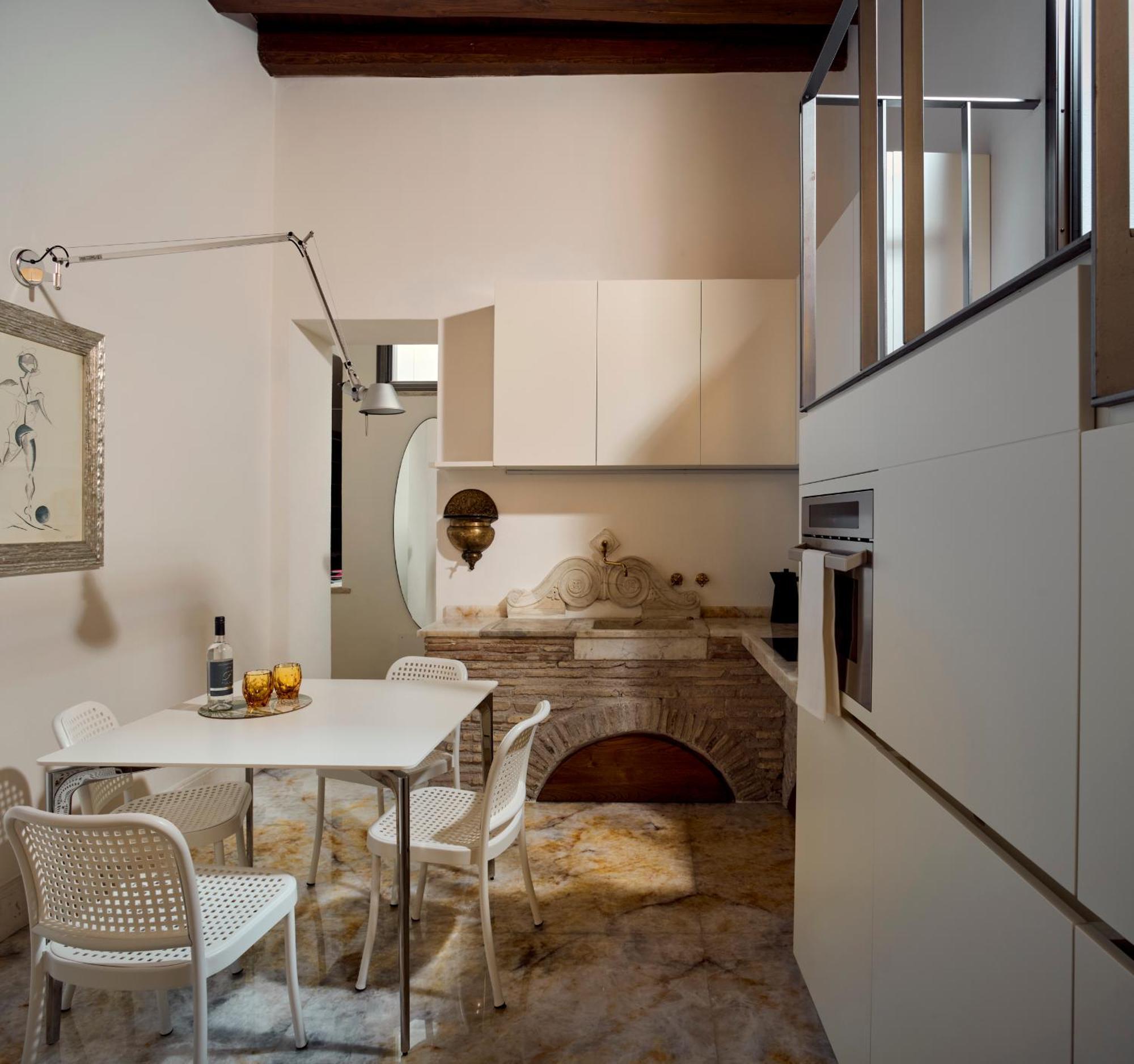 Palazzo Delle Pietre - Luxury Apartments Rom Exteriör bild